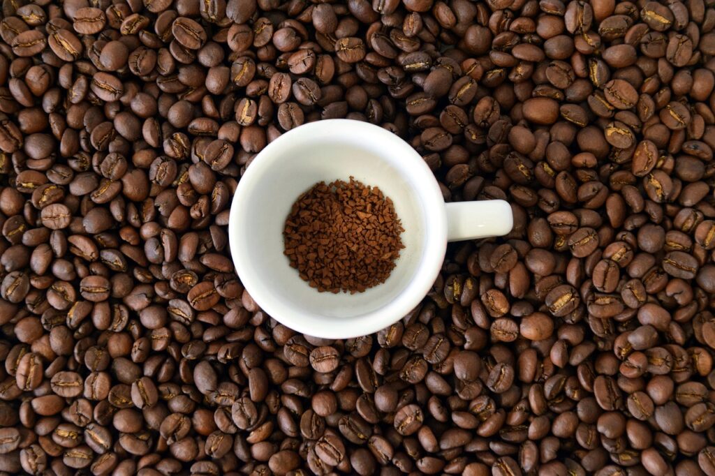 coffee, coffee beans, aroma, coffee shop, beans, cup, coffee pot, beverages, coffee cup, caffeine, brown, soluble, instant coffee, close up, white, coffee images